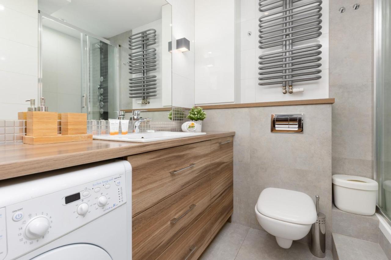 Warsaw Magellana Apartment By Noclegi Renters Exterior photo